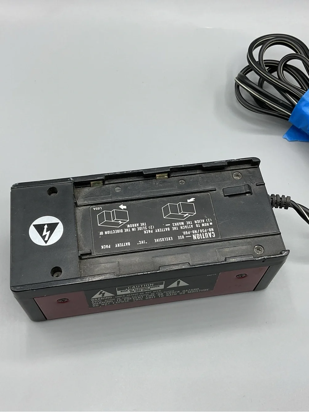 JVC BB-P1U Battery Charger AC 120V-240V DC 9.6V 0.8A Video Equipment